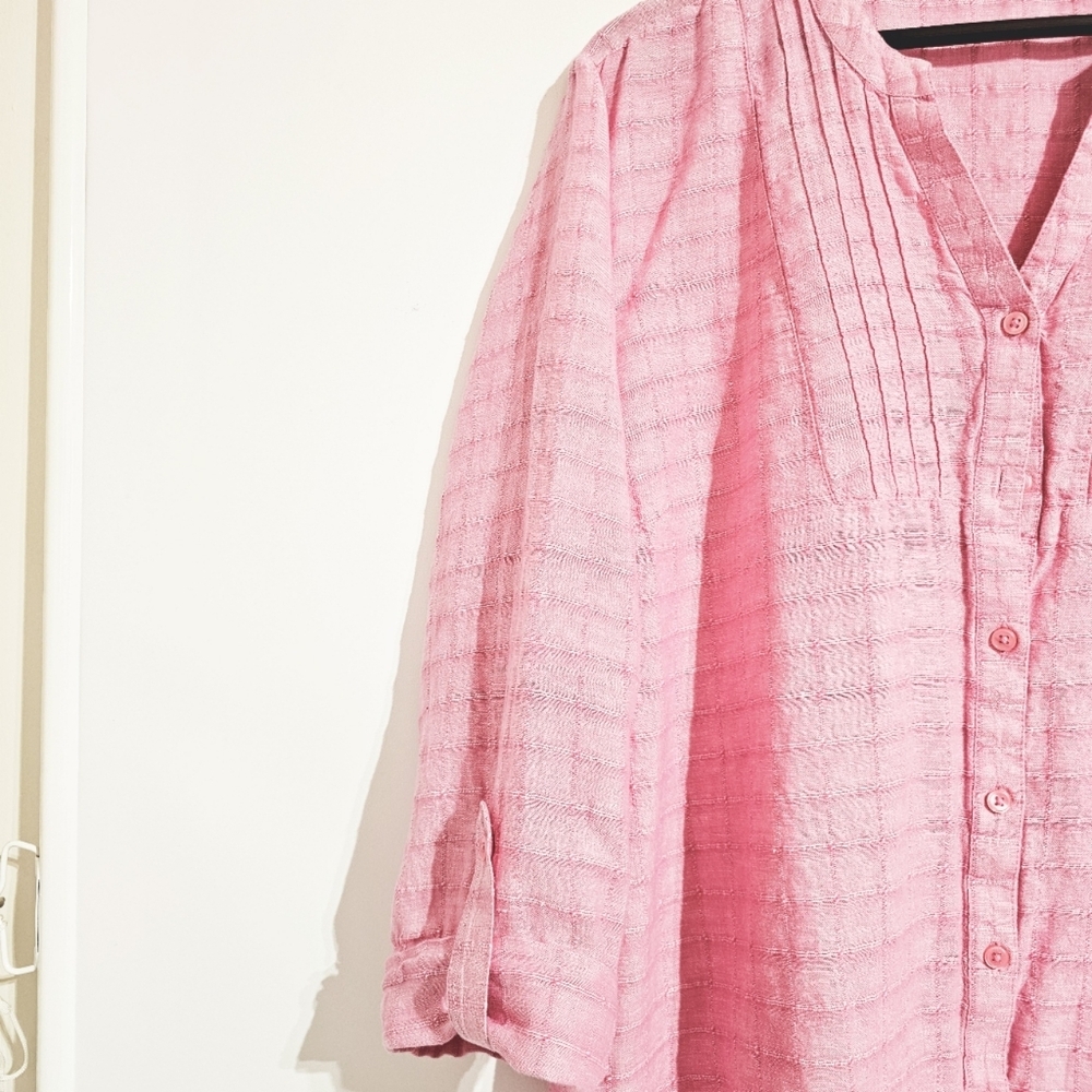 Kim Rogers Curvy 2X Pink Button front V-neck Pintuck Yoke Linen Blend Blouse - Picture 4 of 10